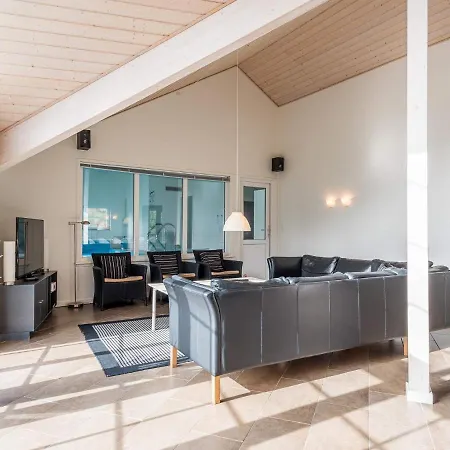 14 Person In Ferienhaus Blåvand