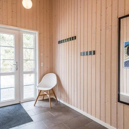 14 Person In * Blåvand